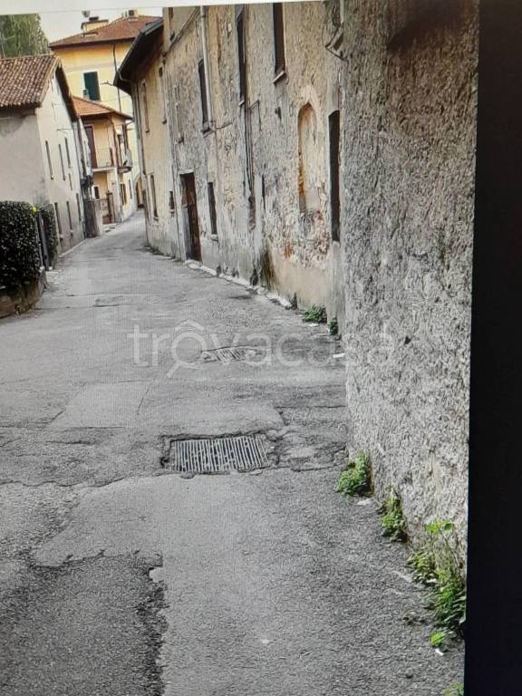 appartamento in vendita a Sangiano