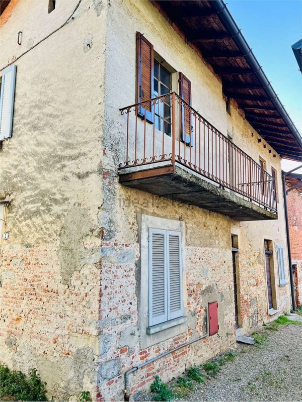 pentavano in vendita a Sangiano
