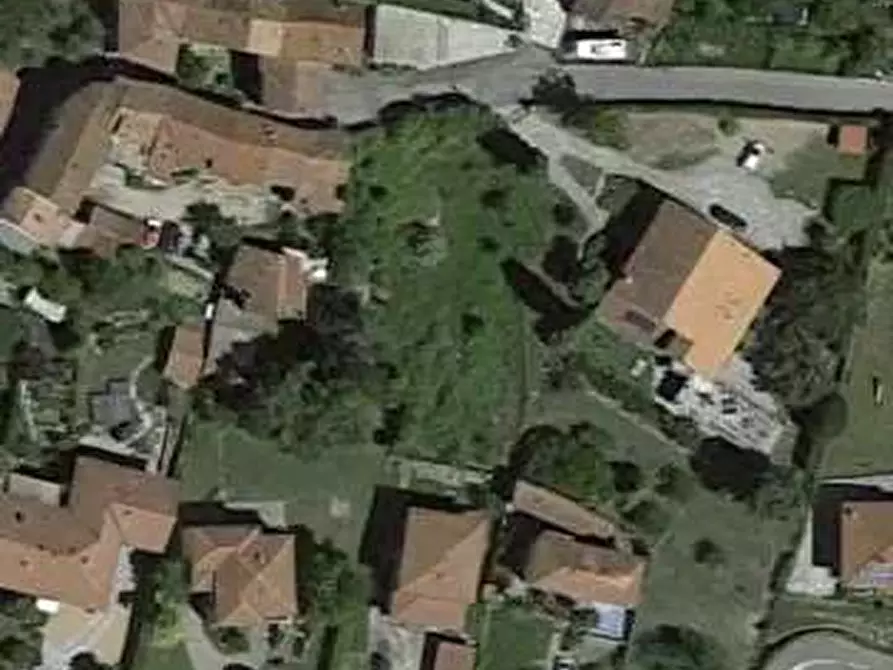 terreno edificabile in vendita a Sangiano