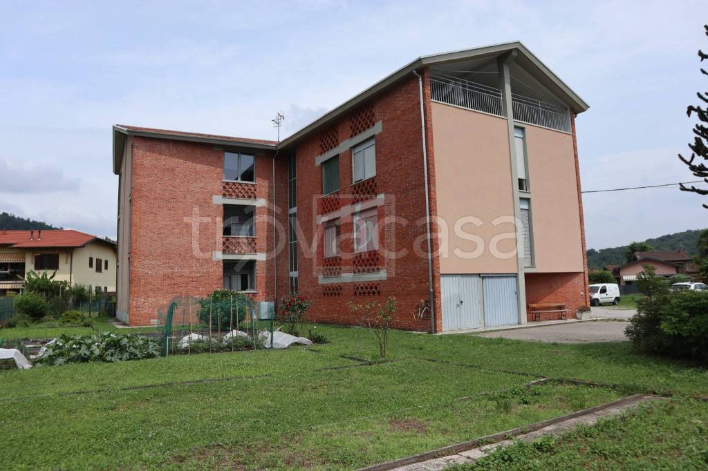appartamento in vendita a Sangiano