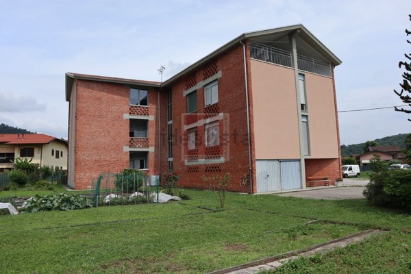 appartamento in vendita a Sangiano