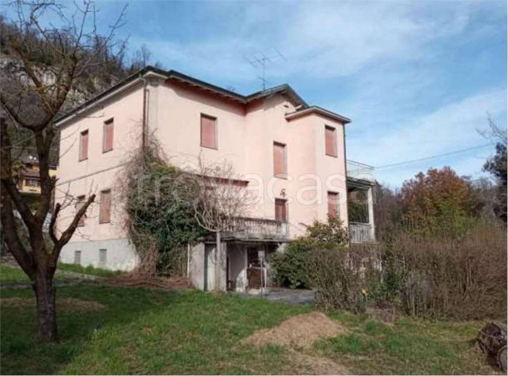 appartamento in vendita a Sangiano