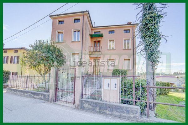 appartamento in vendita a Sangiano