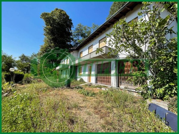 casa indipendente in vendita a Sangiano