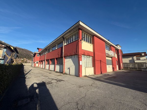 pentavano in vendita a Sangiano