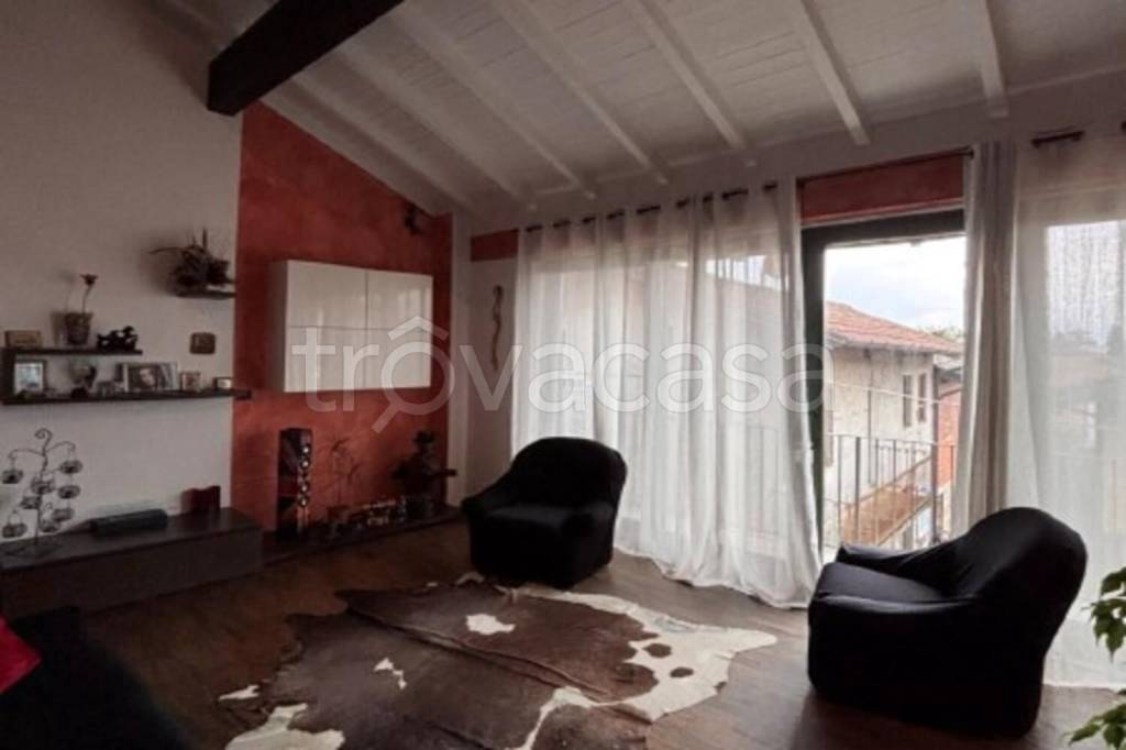 appartamento in vendita a Sangiano