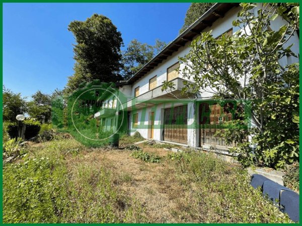 casa indipendente in vendita a Sangiano