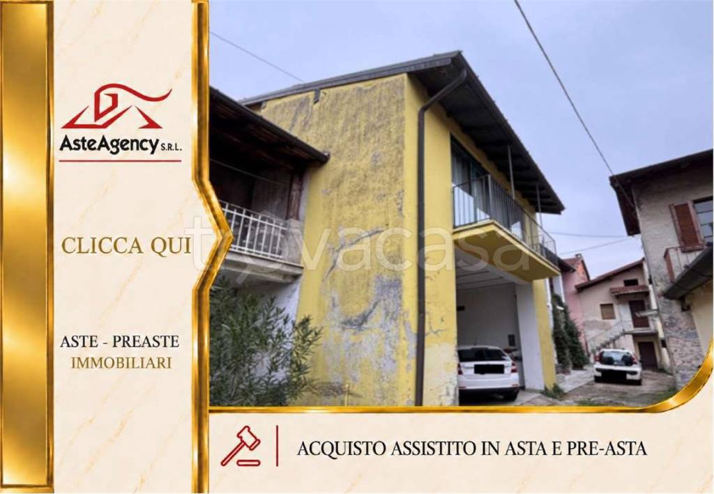 casa indipendente in vendita a Sangiano