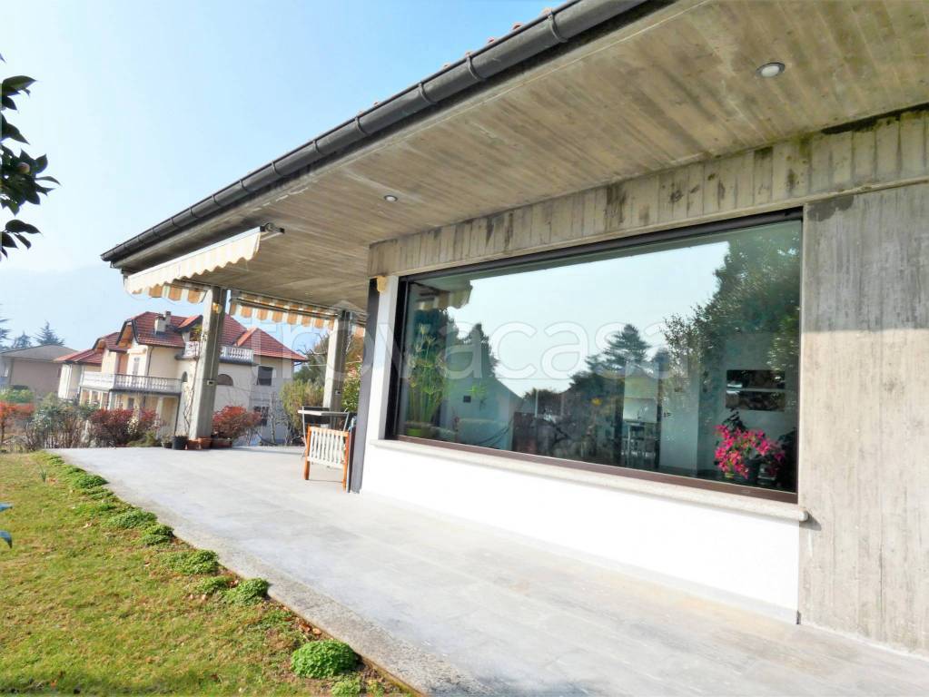 casa indipendente in vendita a Maccagno con Pino e Veddasca in zona Maccagno