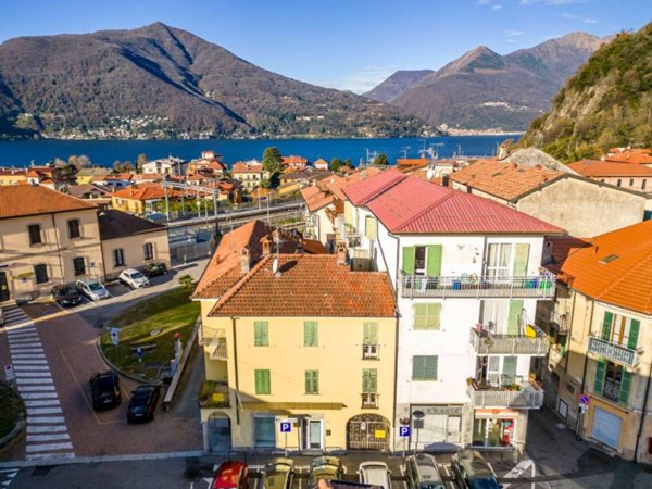 appartamento in vendita a Maccagno con Pino e Veddasca in zona Maccagno