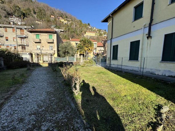 casa indipendente in vendita a Maccagno con Pino e Veddasca in zona Maccagno