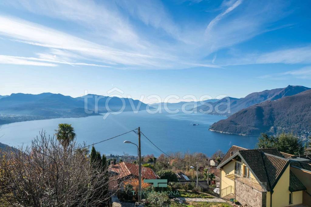 casa indipendente in vendita a Maccagno con Pino e Veddasca in zona Maccagno