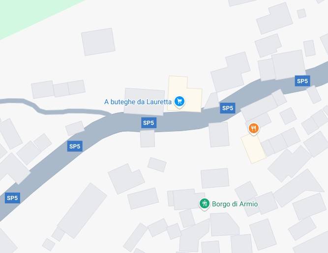appartamento in vendita a Maccagno con Pino e Veddasca in zona Armio