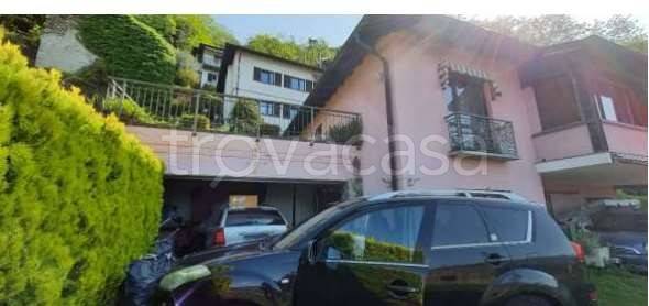villa in vendita a Maccagno con Pino e Veddasca