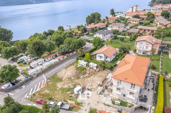appartamento in vendita a Maccagno con Pino e Veddasca in zona Maccagno