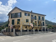 appartamento in vendita a Maccagno con Pino e Veddasca in zona Maccagno
