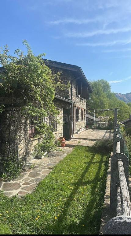 baita in vendita a Maccagno con Pino e Veddasca in zona Biegno