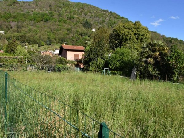 villa in vendita a Maccagno con Pino e Veddasca