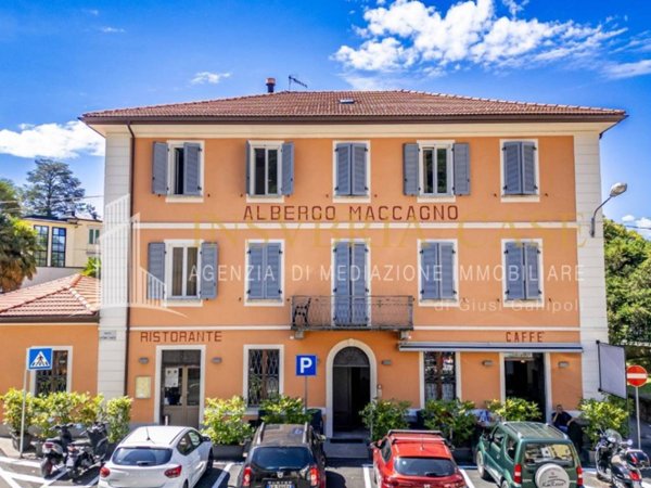 negozio in vendita a Maccagno con Pino e Veddasca in zona Maccagno