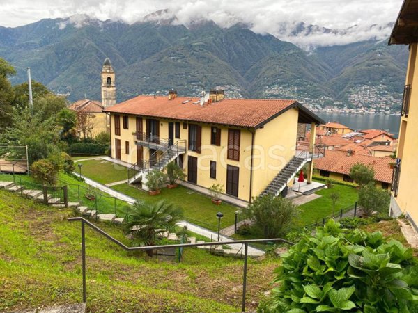 appartamento in vendita a Maccagno con Pino e Veddasca