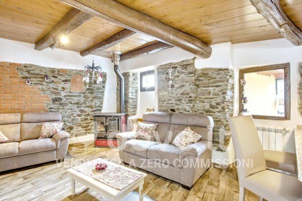 casa indipendente in vendita a Maccagno con Pino e Veddasca in zona Armio