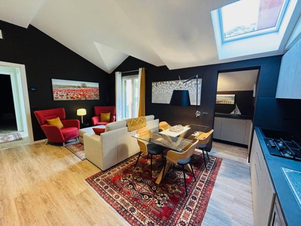 appartamento in vendita a Maccagno con Pino e Veddasca in zona Maccagno