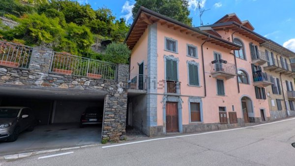 appartamento in vendita a Maccagno con Pino e Veddasca in zona Maccagno