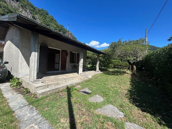 casa indipendente in vendita a Maccagno con Pino e Veddasca