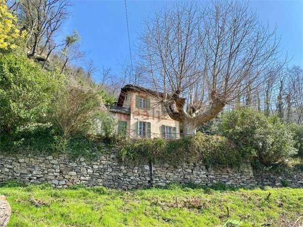 casa indipendente in vendita a Maccagno con Pino e Veddasca in zona Maccagno