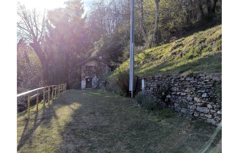 casa indipendente in vendita a Maccagno con Pino e Veddasca in zona Cadero
