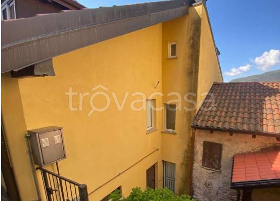 appartamento in vendita a Maccagno con Pino e Veddasca