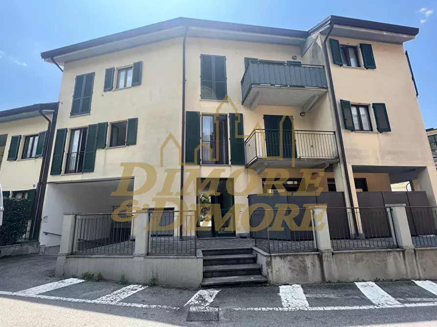 appartamento in vendita a Maccagno con Pino e Veddasca in zona Maccagno