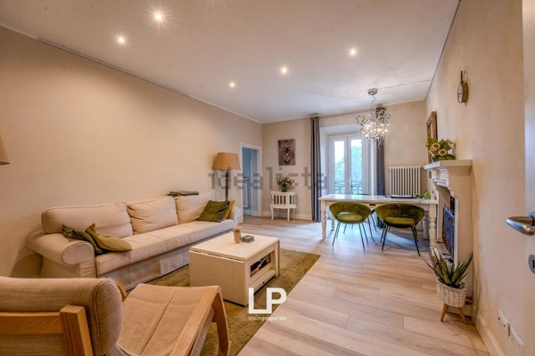 appartamento in vendita a Maccagno con Pino e Veddasca in zona Maccagno