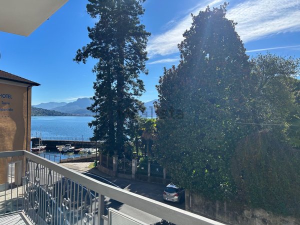 appartamento in vendita a Maccagno con Pino e Veddasca in zona Maccagno