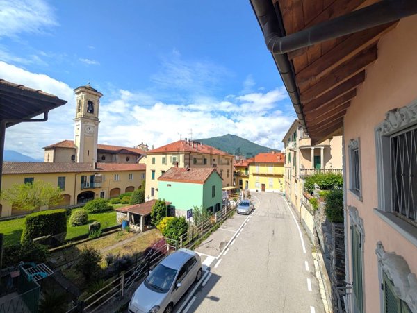 appartamento in vendita a Maccagno con Pino e Veddasca in zona Maccagno