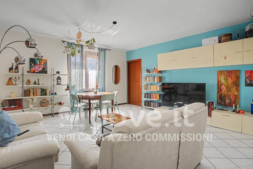 appartamento in vendita a Maccagno con Pino e Veddasca