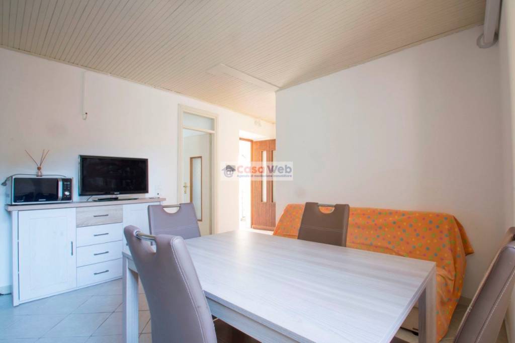 appartamento in vendita a Maccagno con Pino e Veddasca in zona Maccagno