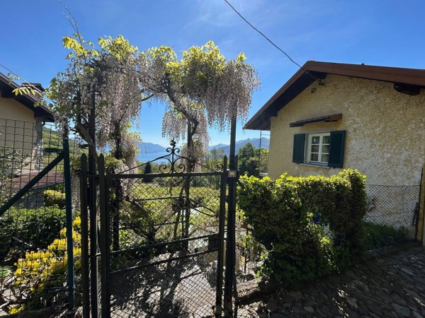 casa indipendente in vendita a Maccagno con Pino e Veddasca in zona Musignano