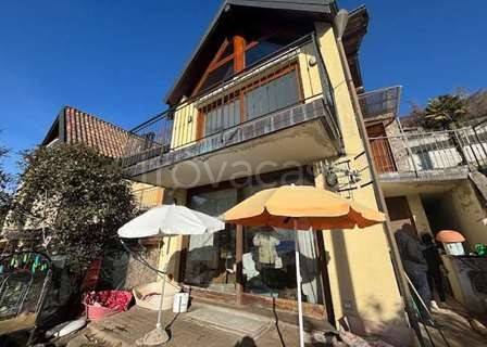 appartamento in vendita a Maccagno con Pino e Veddasca in zona San Rocco