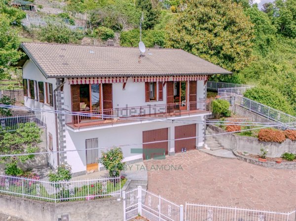 casa indipendente in vendita a Maccagno con Pino e Veddasca in zona Campagnano