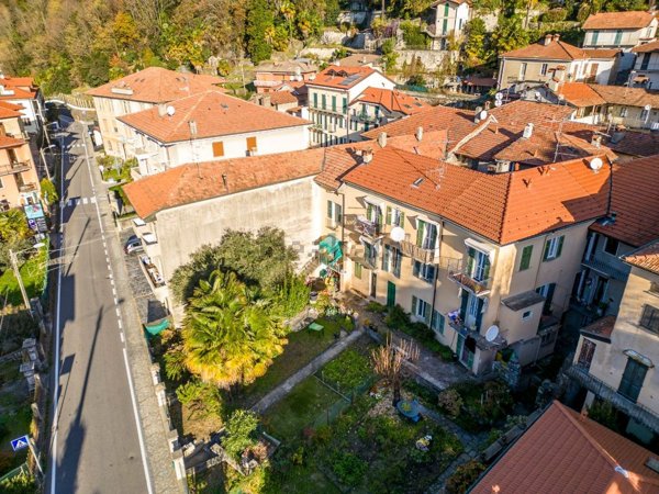 appartamento in vendita a Maccagno con Pino e Veddasca in zona Maccagno