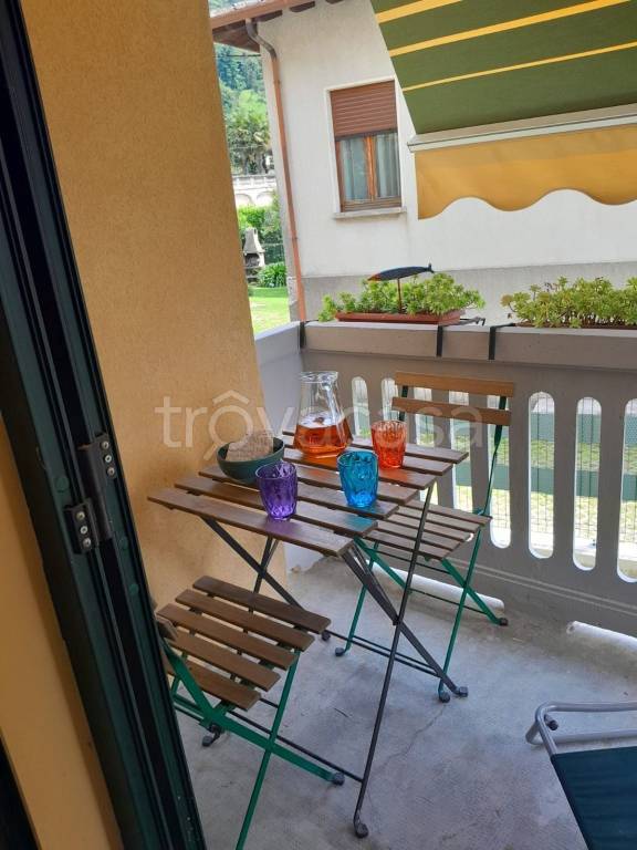 appartamento in vendita a Maccagno con Pino e Veddasca in zona Maccagno