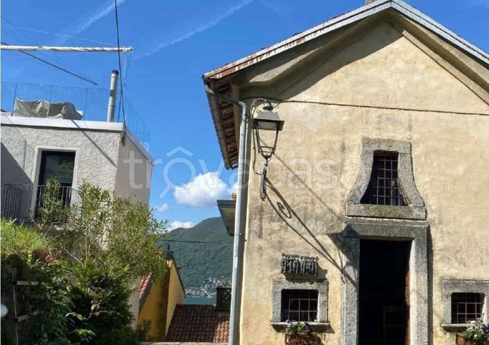 casa indipendente in vendita a Maccagno con Pino e Veddasca in zona Musignano