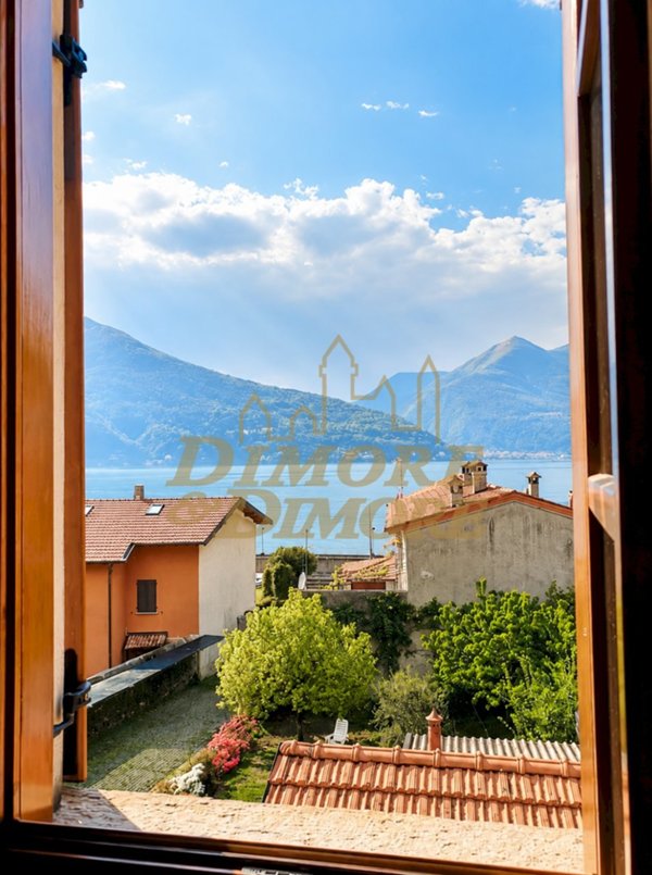 appartamento in vendita a Maccagno con Pino e Veddasca in zona Maccagno