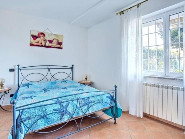 casa indipendente in vendita in zona Pino sulla Sponda del Lago Maggiore