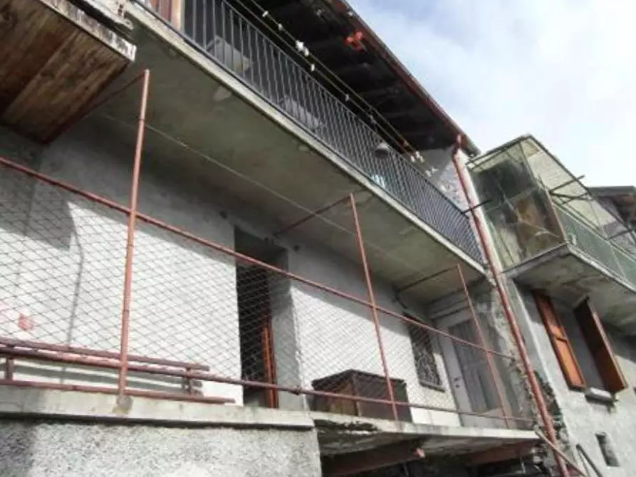 appartamento in vendita a Maccagno con Pino e Veddasca in zona Maccagno