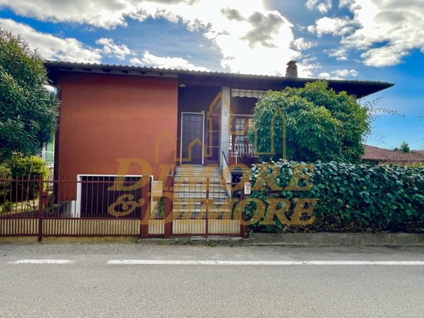 casa indipendente in vendita a Maccagno con Pino e Veddasca in zona Maccagno
