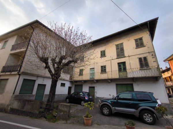 appartamento in vendita a Cadrezzate con Osmate in zona Osmate