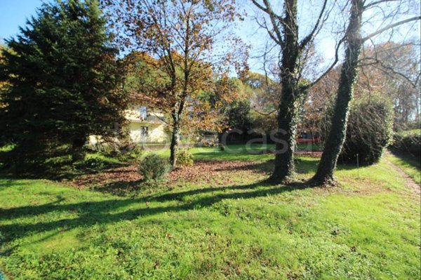 terreno agricolo in vendita a Cadrezzate con Osmate in zona Cadrezzate