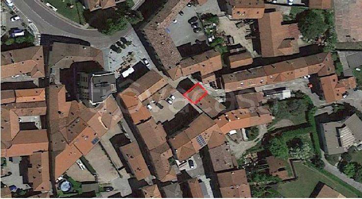 appartamento in vendita a Cadrezzate con Osmate in zona Cadrezzate